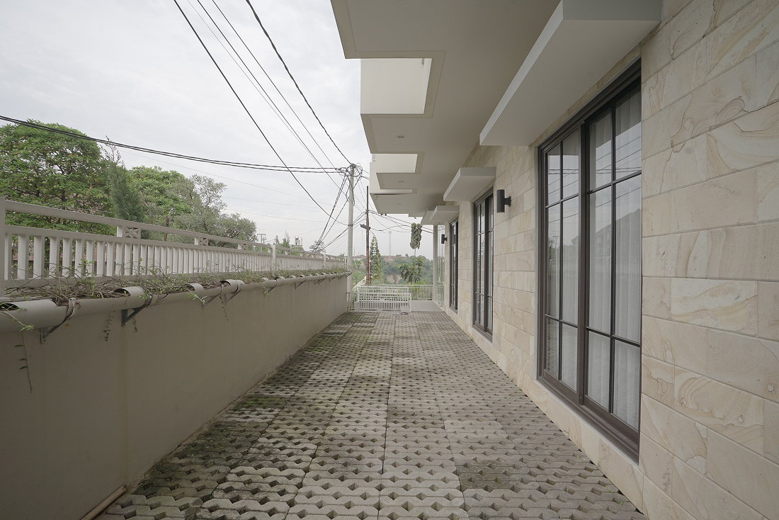 Image of Dzawani SPH 4